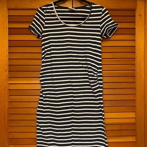 Navy and white striped mamalicious body-con maternity dress